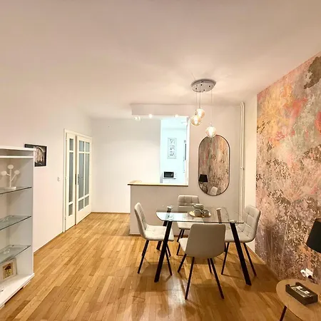 Appartement 7 Emperors *