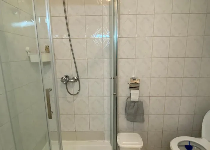 アパート 7 Emperors *